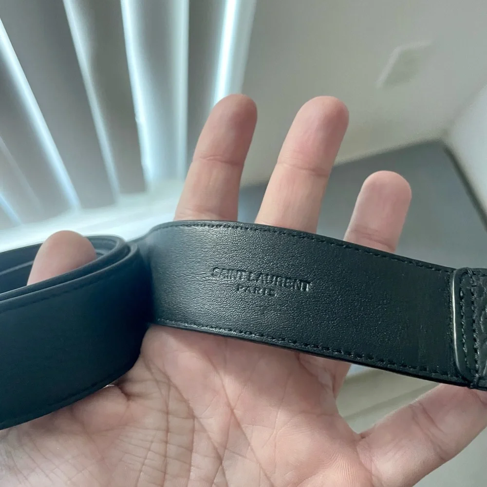 SAINT LAURENT Cassandre Belt In Smooth Leather - Picture 4 of 7